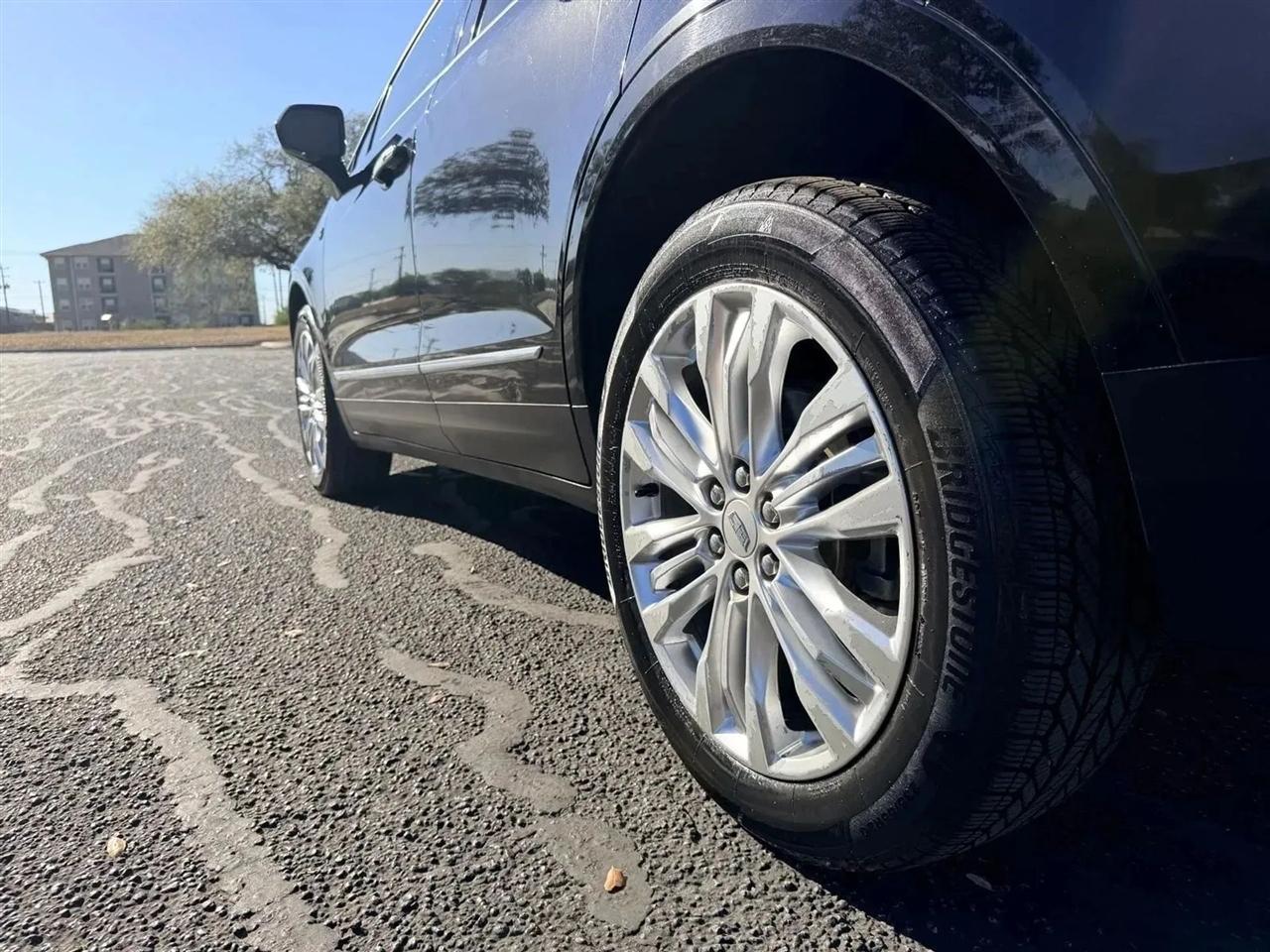 Cadillac XT5  2019