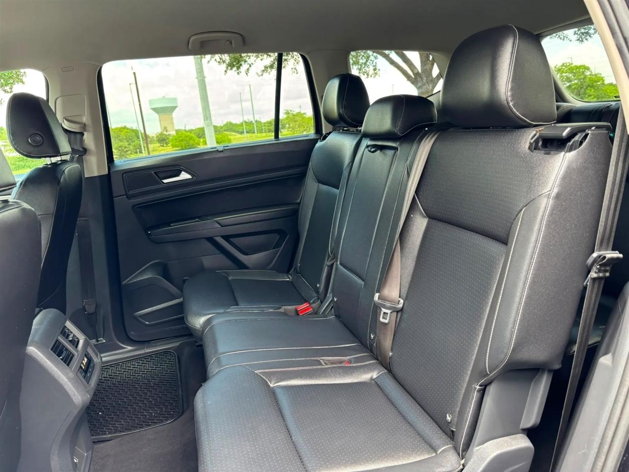 Volkswagen Atlas  2021