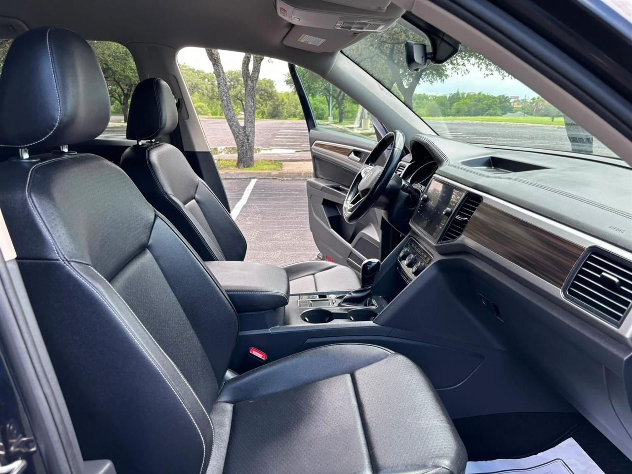 Volkswagen Atlas  2021