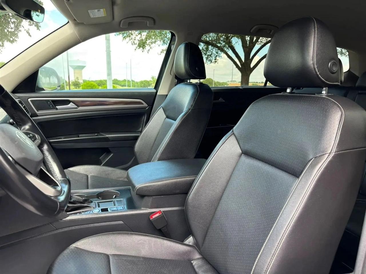 Volkswagen Atlas  2021