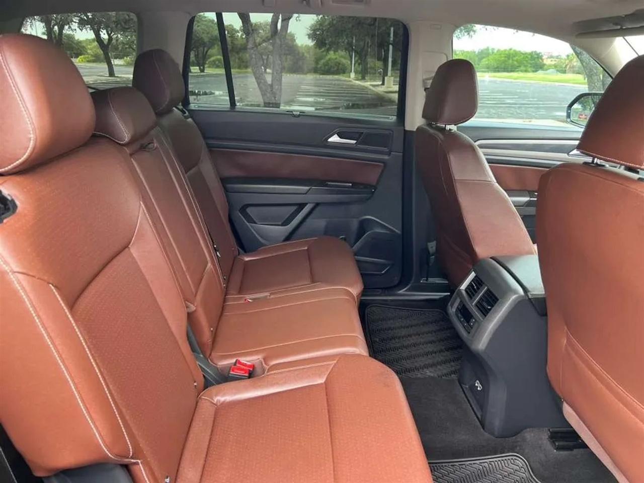 Volkswagen Atlas  2021