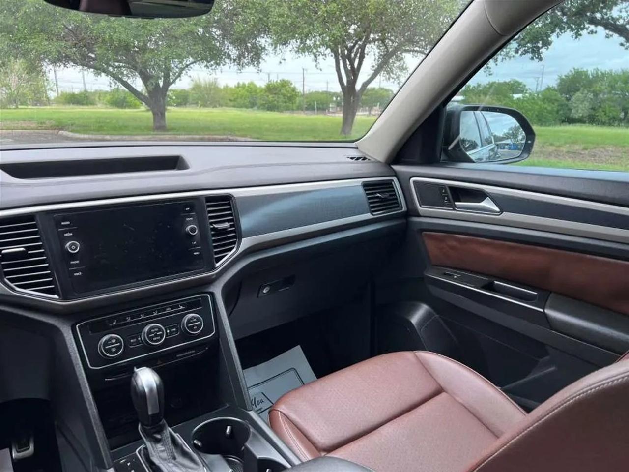 Volkswagen Atlas  2021