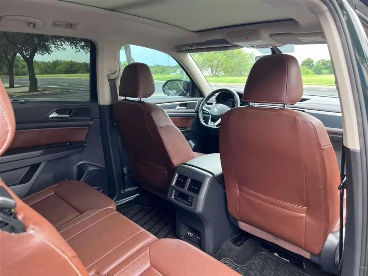 Volkswagen Atlas  2021