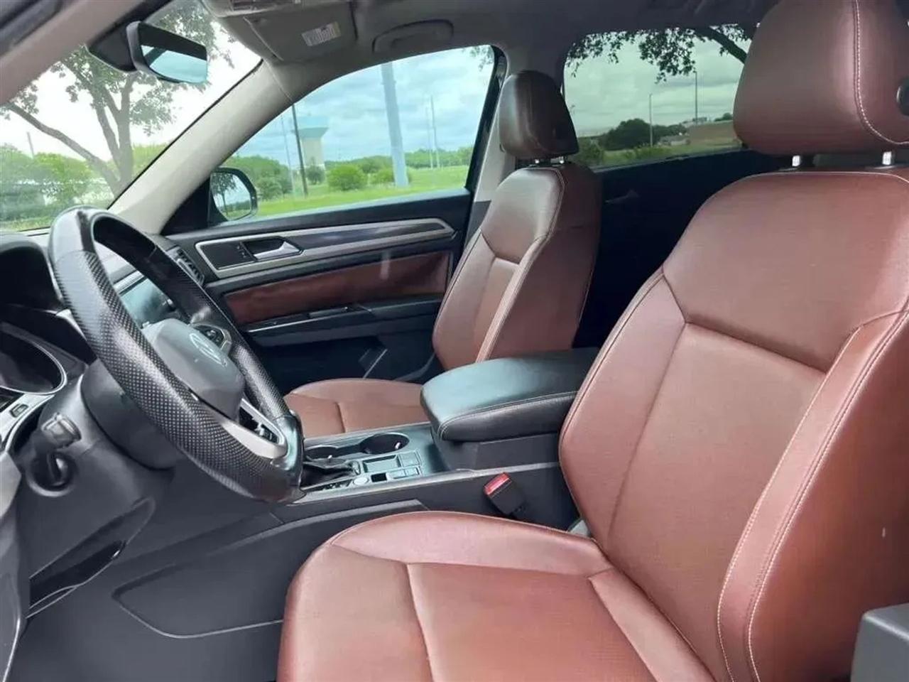 Volkswagen Atlas  2021