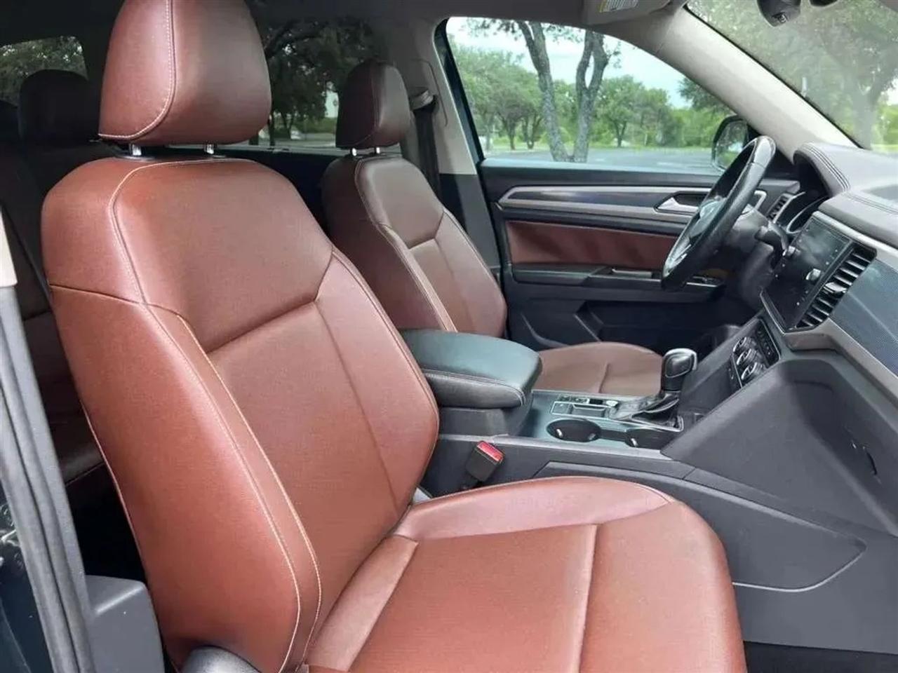 Volkswagen Atlas  2021