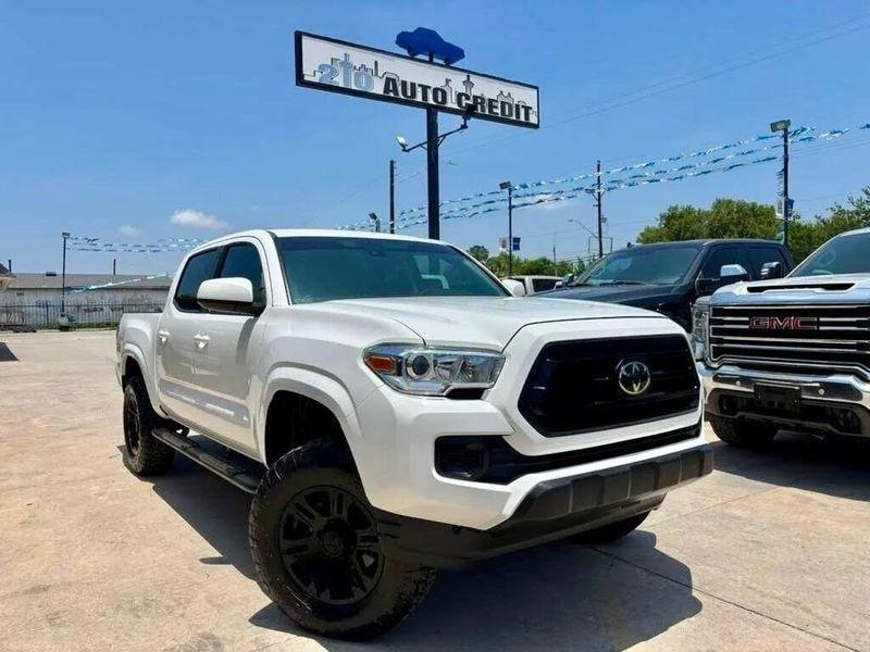 2022 Toyota Tacoma SR Pickup 4D 5 ft