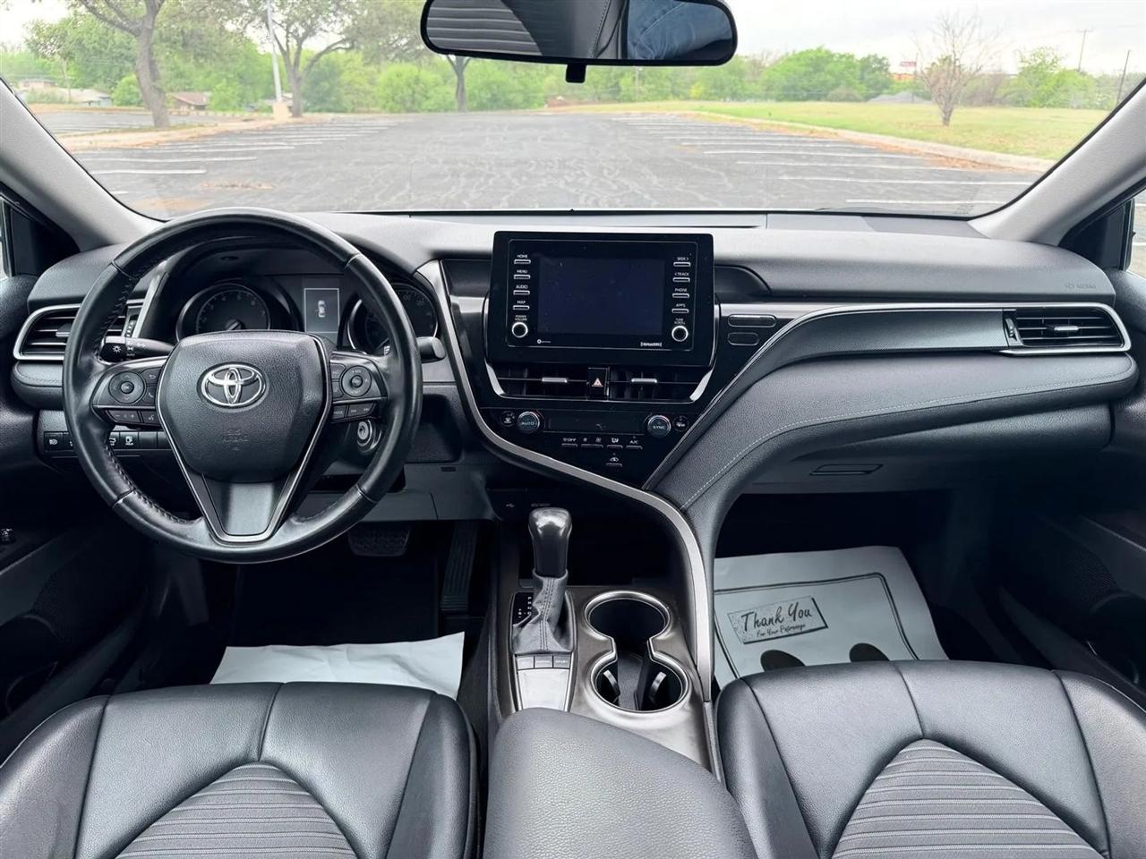 Toyota Camry  2022