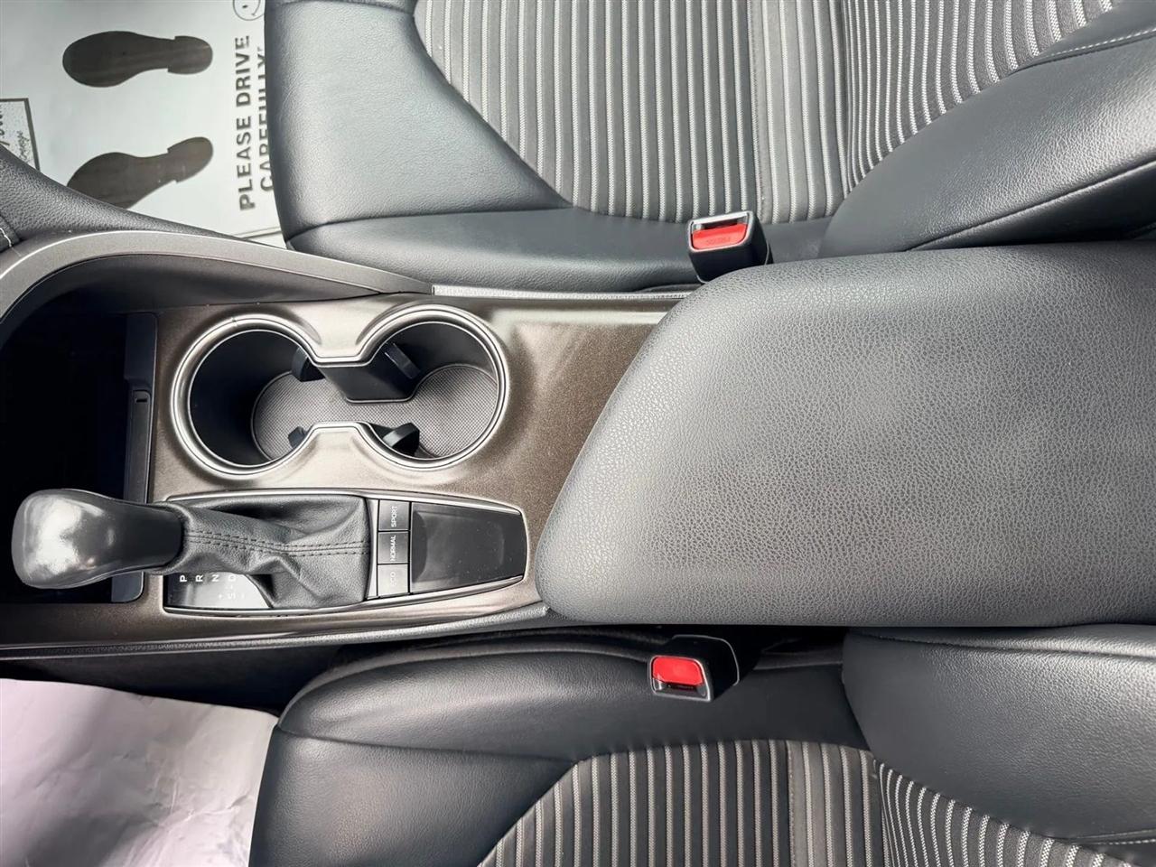 Toyota Camry  2022