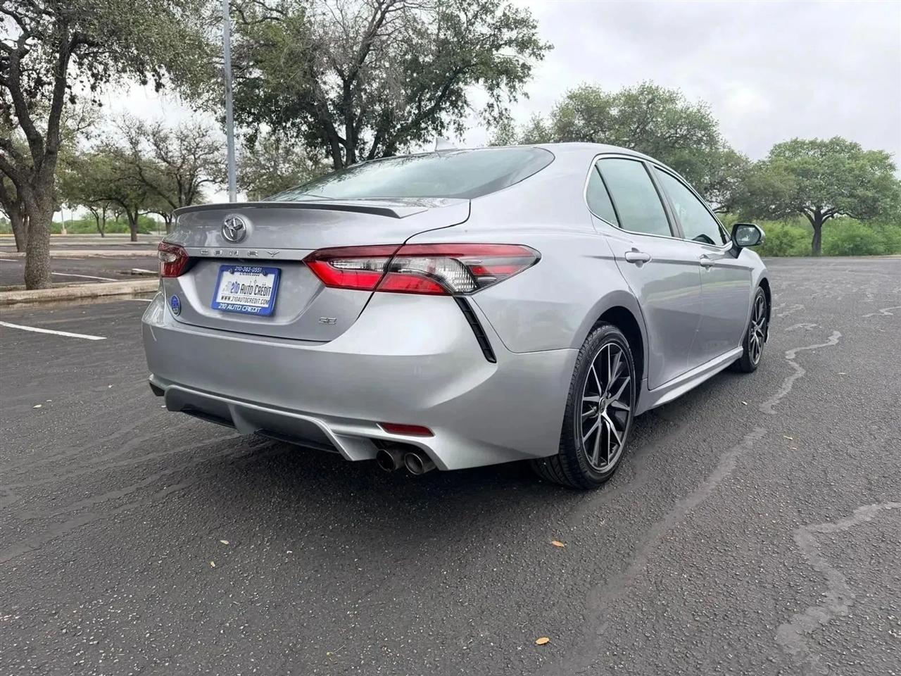 Toyota Camry  2022
