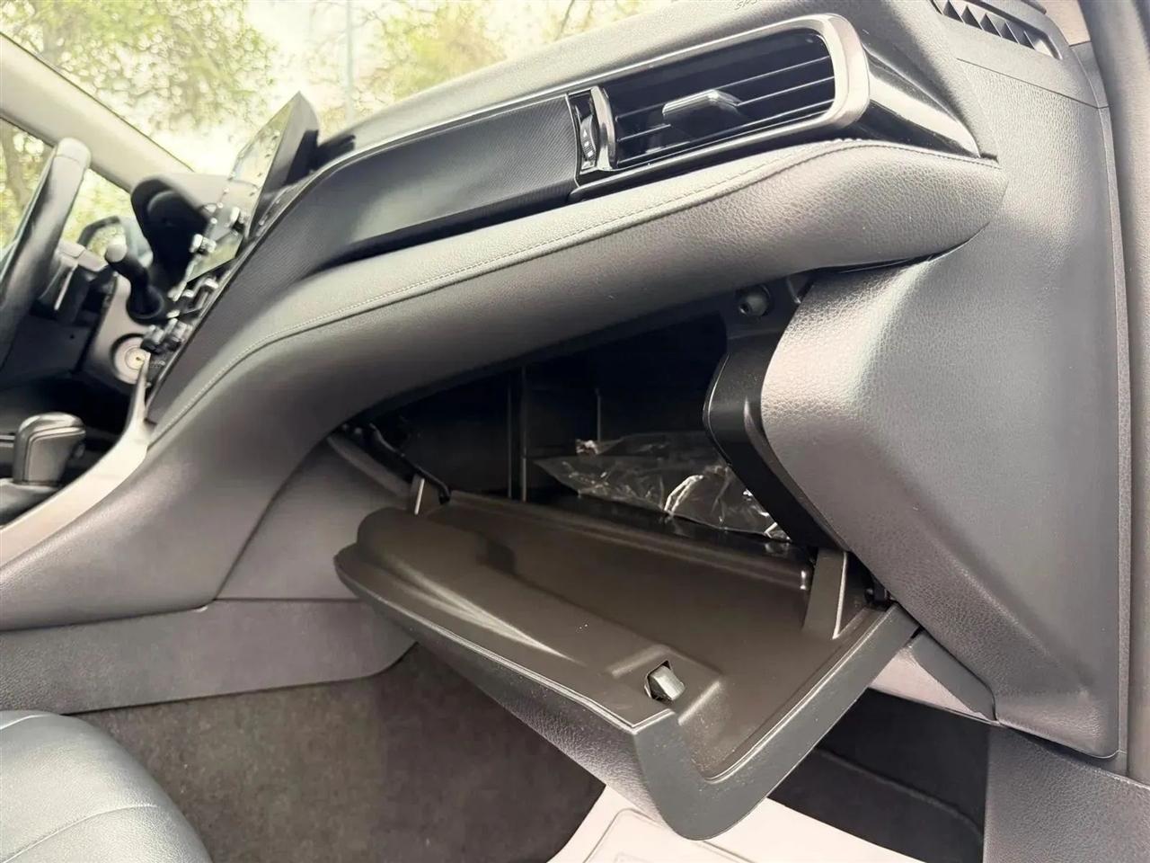 Toyota Camry  2022