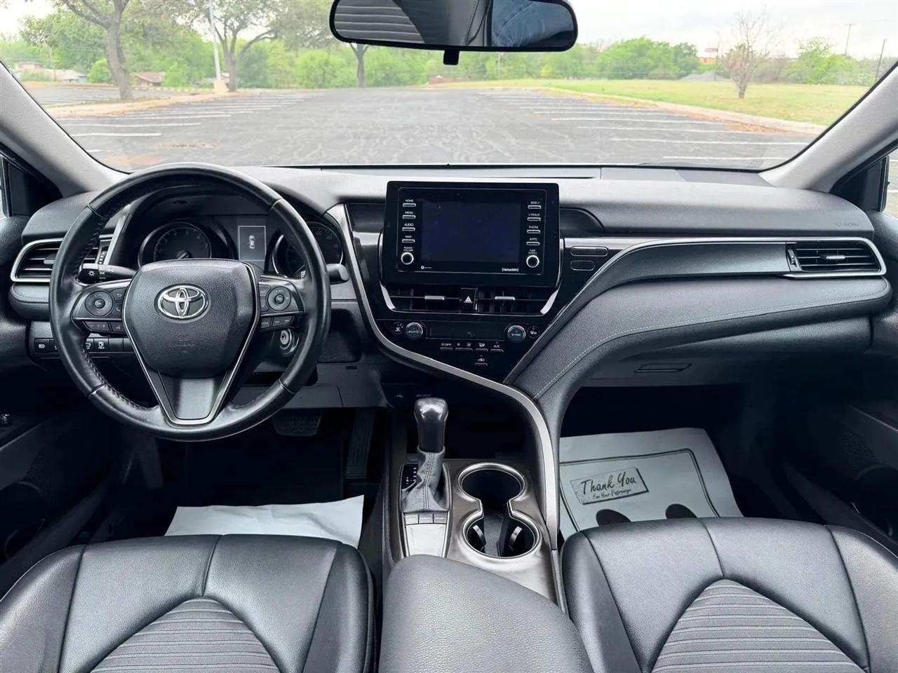 Toyota Camry  2022