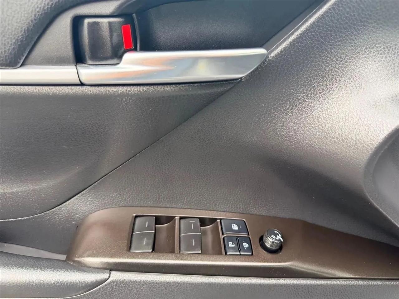 Toyota Camry  2022