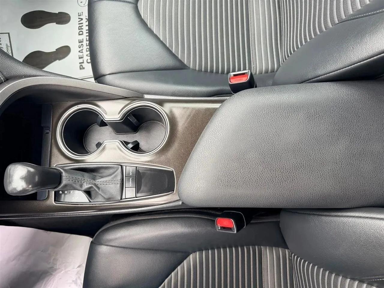 Toyota Camry  2022