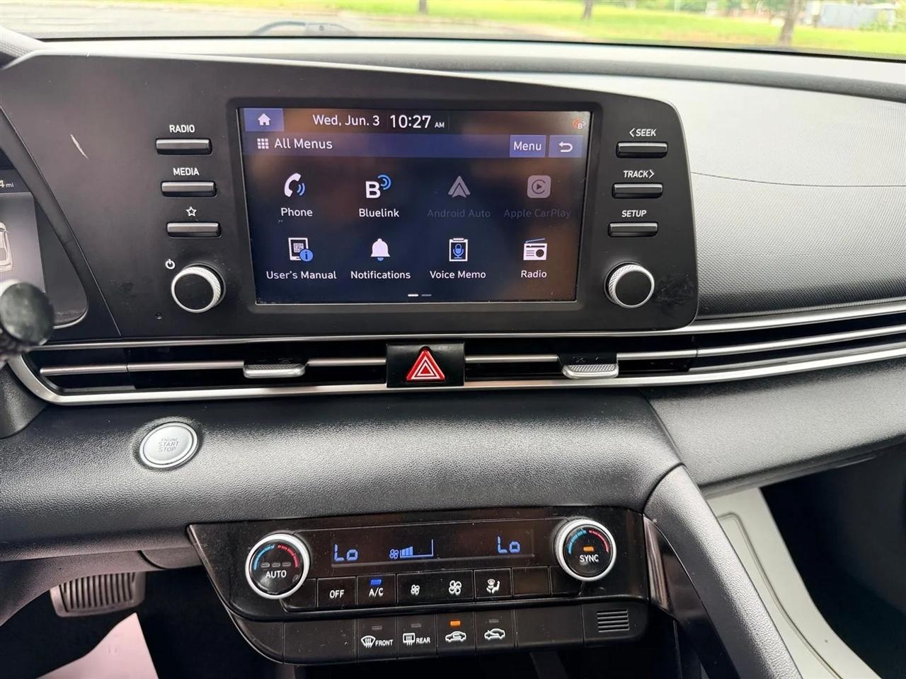 Hyundai Elantra  2023