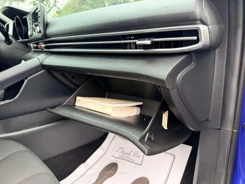 Hyundai Elantra  2023
