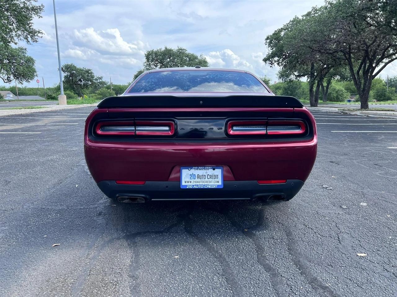 Dodge Challenger  2020