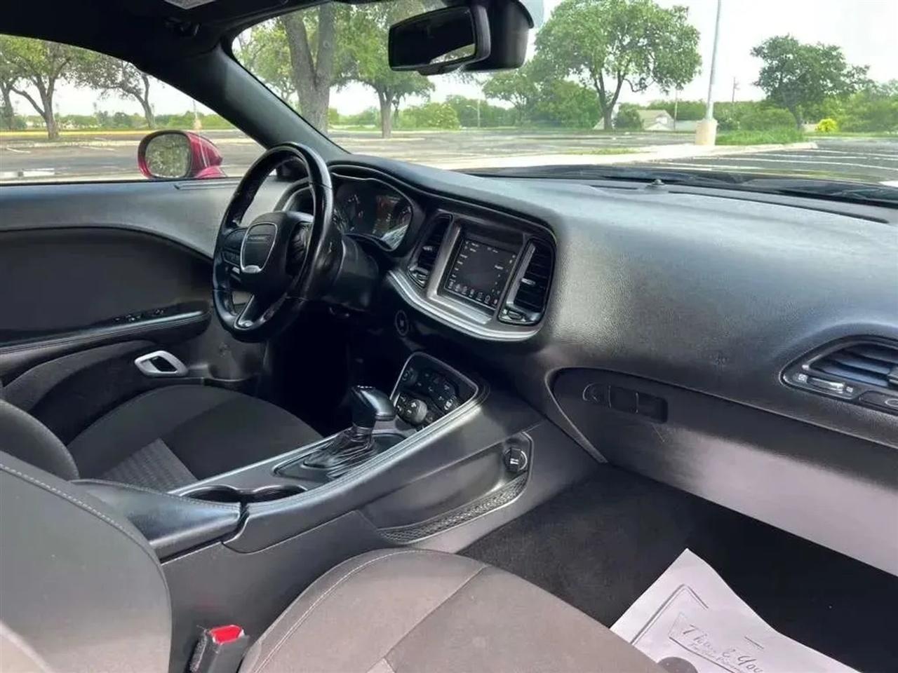 Dodge Challenger  2020