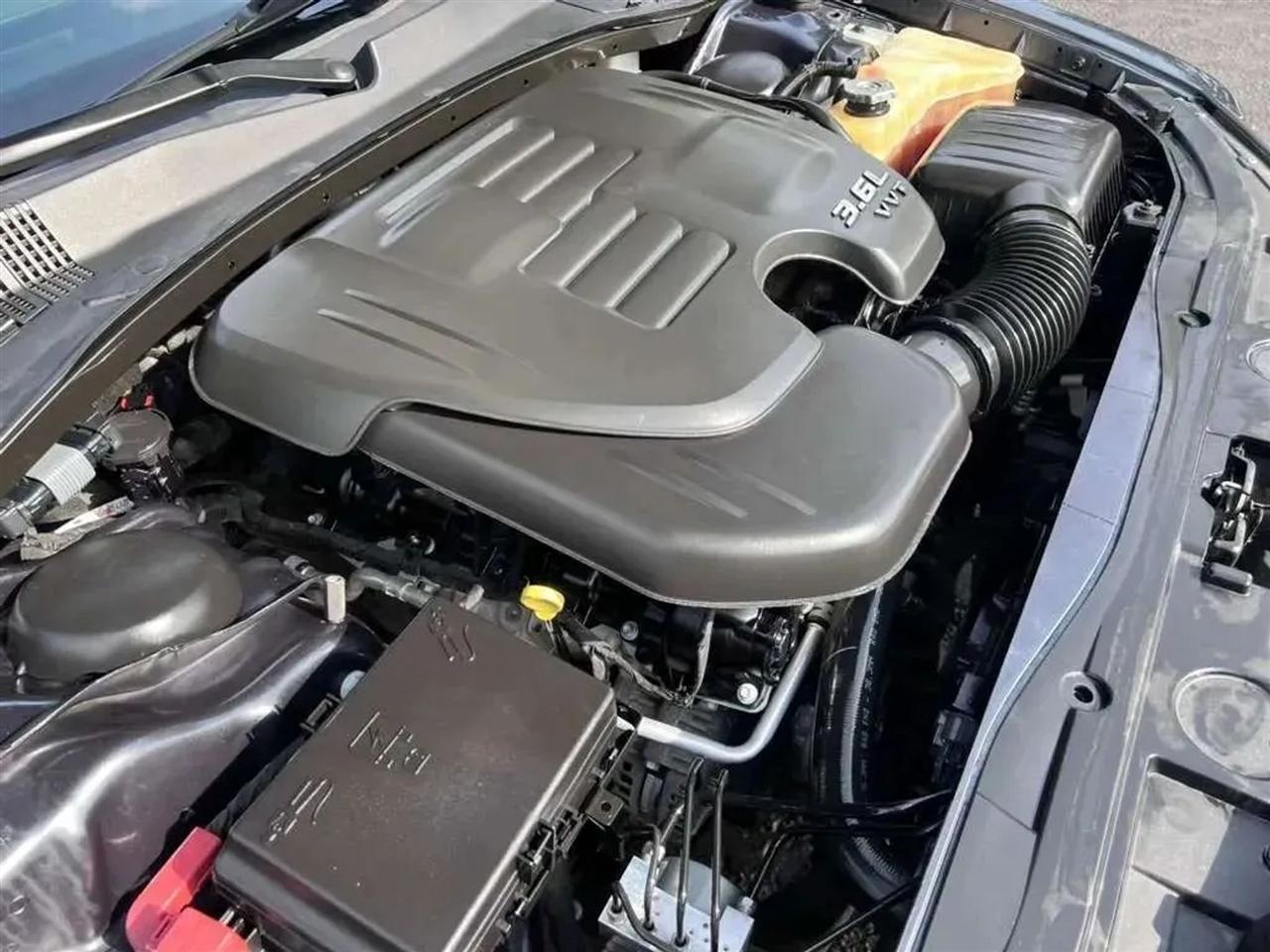 Chrysler 300  2018