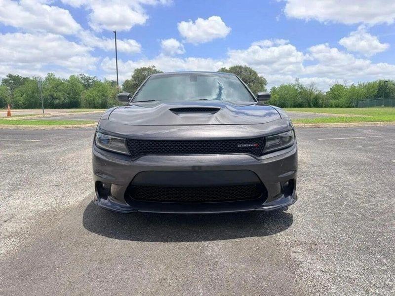 Dodge Charger  2021