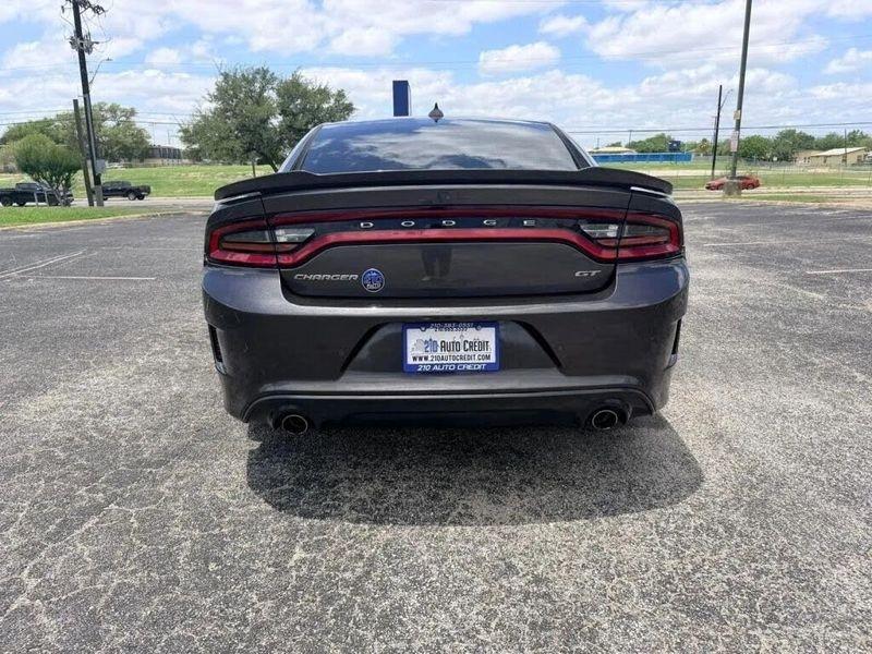 Dodge Charger  2021