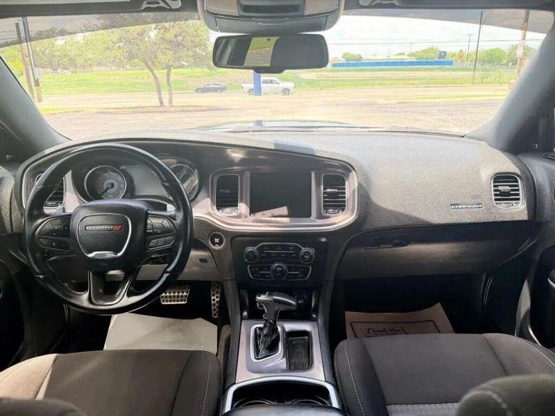 Dodge Charger  2021