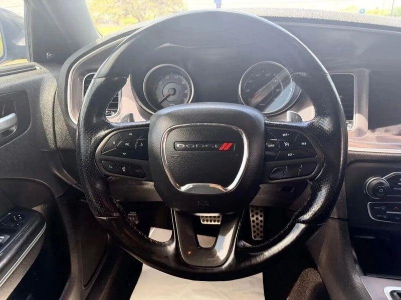 Dodge Charger  2021