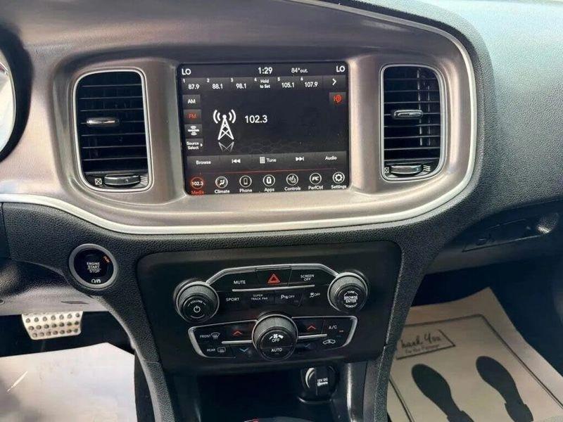 Dodge Charger  2021