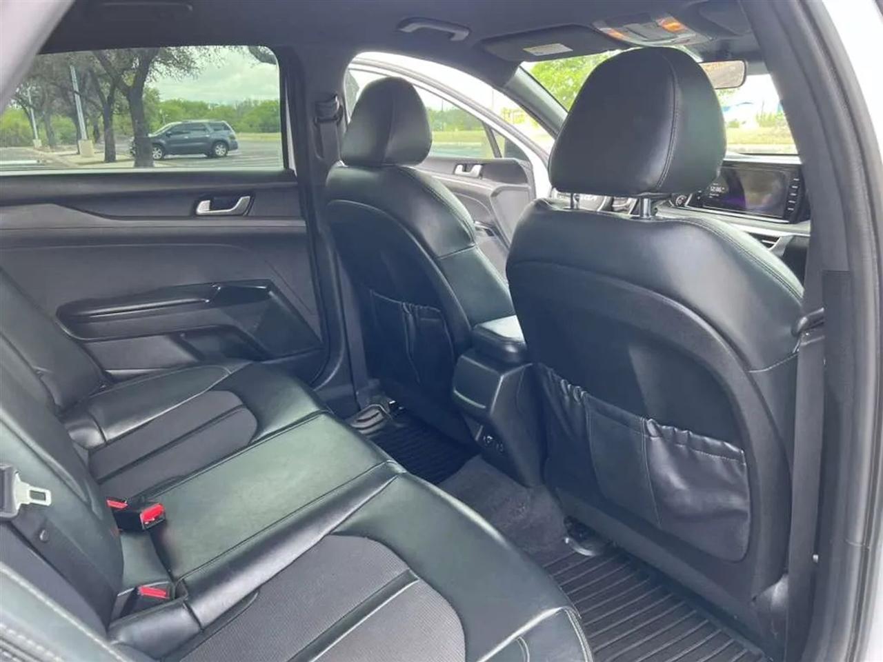 Kia K5  2022