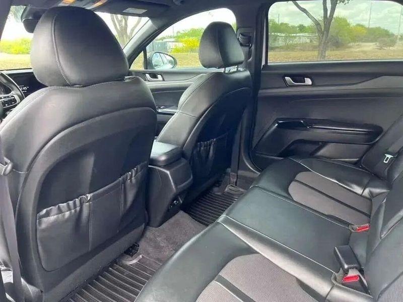 Kia K5  2022