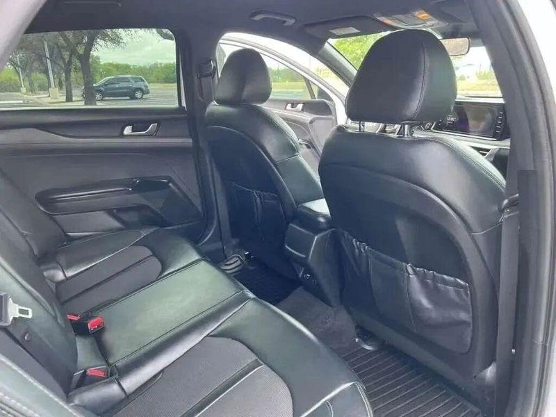 Kia K5  2022