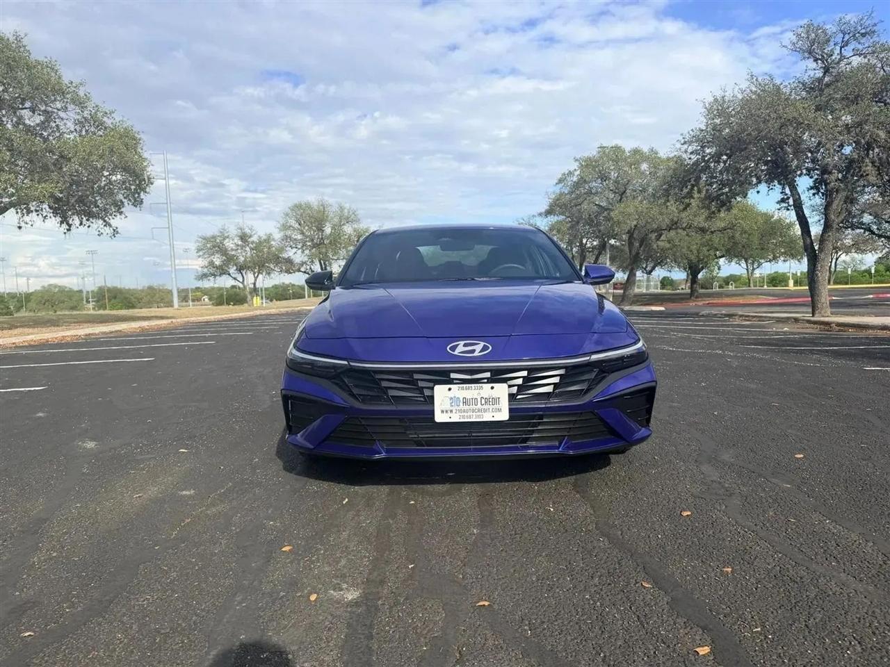 Hyundai Elantra  2025