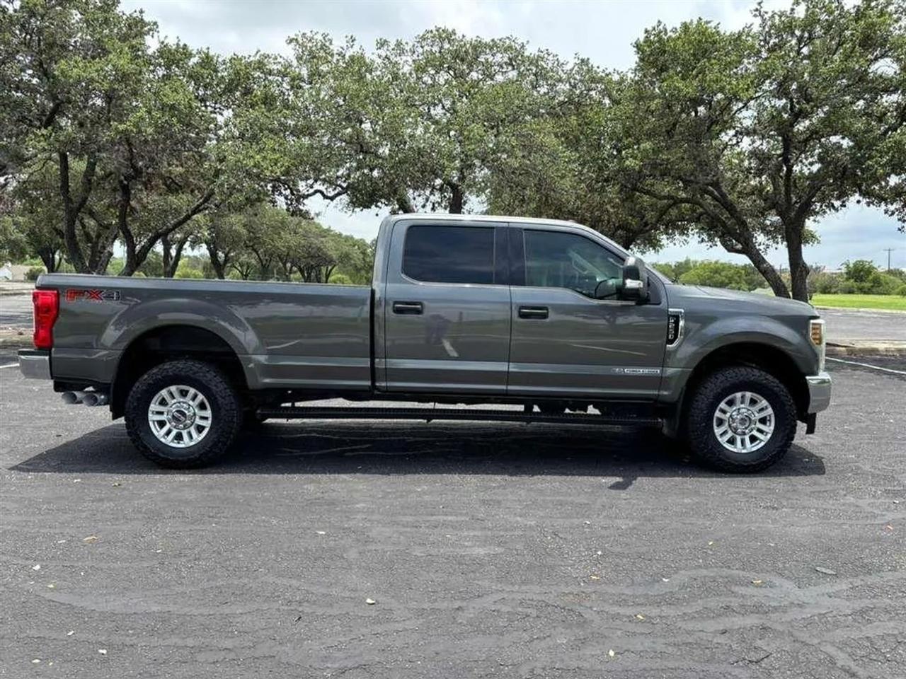 Ford F-250 SD  2019