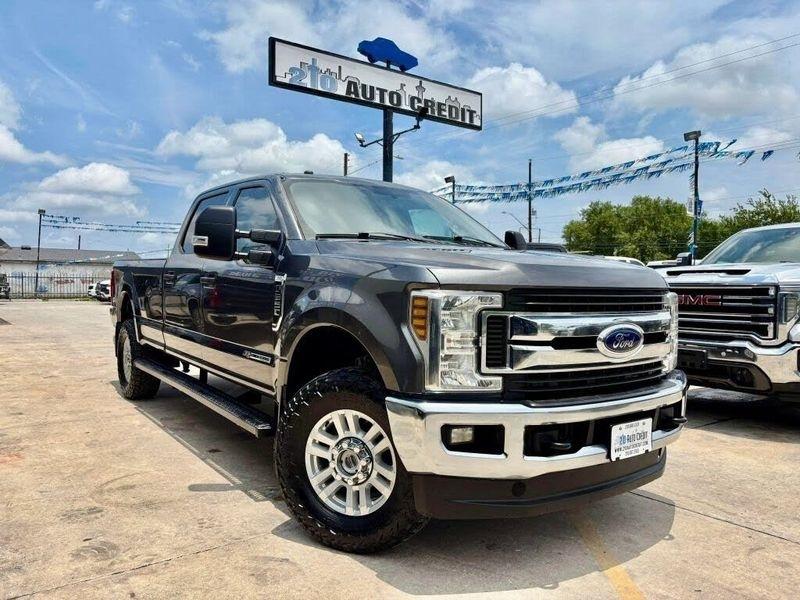 2019 Ford F-250 SD XLT Pickup 4D 8 ft