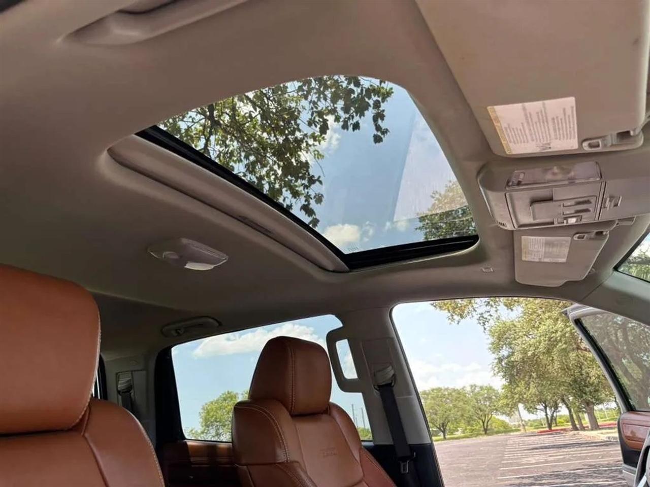 Toyota Tundra  2021