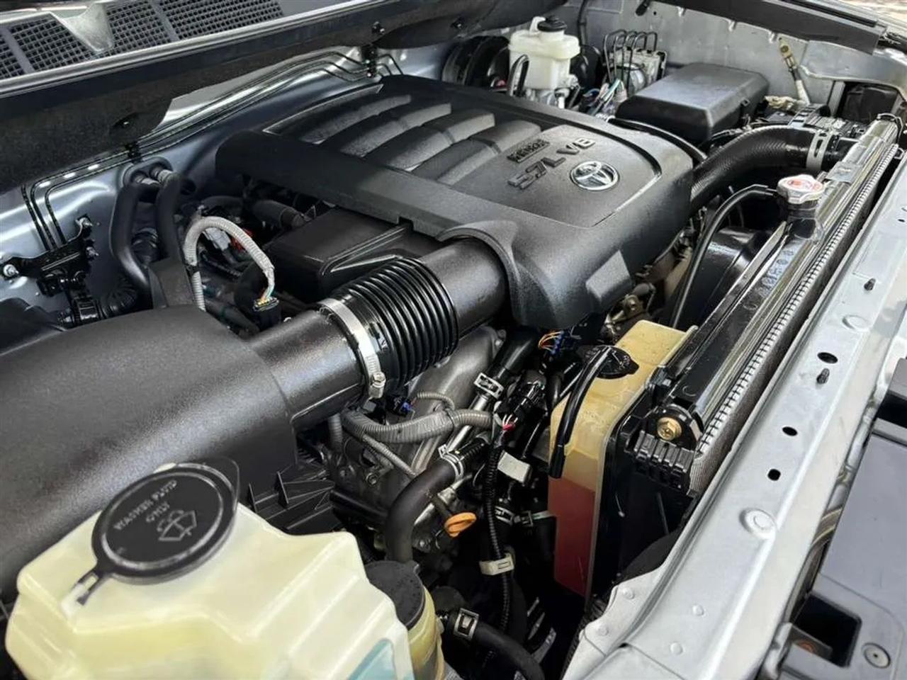 Toyota Tundra  2021