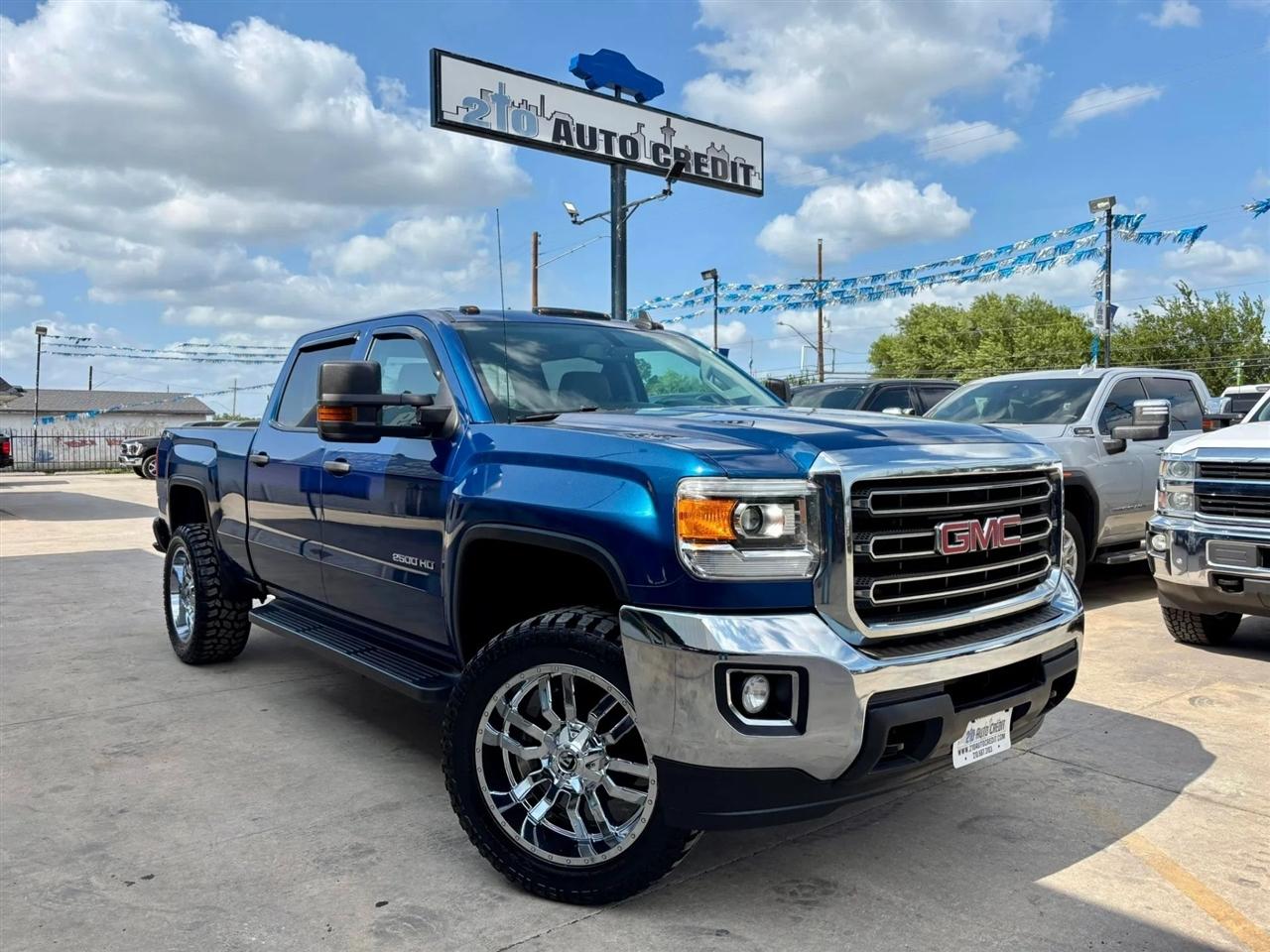 2015 GMC Sierra 2500HD Pickup 4D 6 1/2 ft