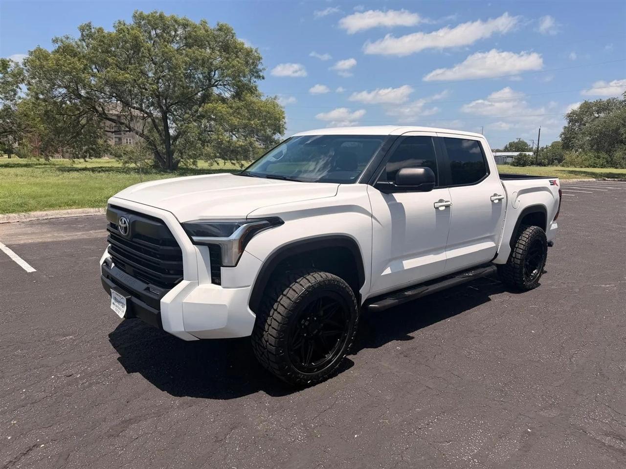 Toyota Tundra  2024