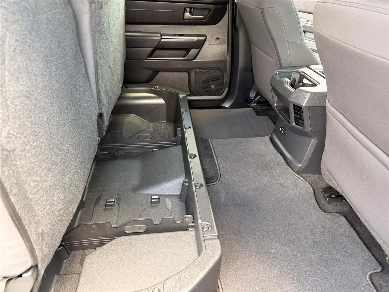 Toyota Tundra  2024