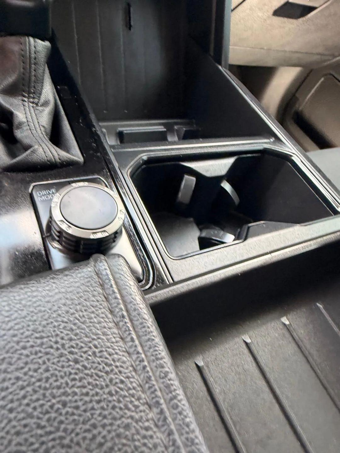 Toyota Tundra  2024