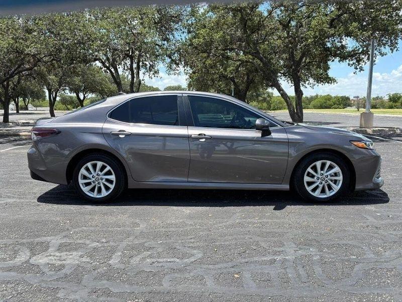Toyota Camry  2024