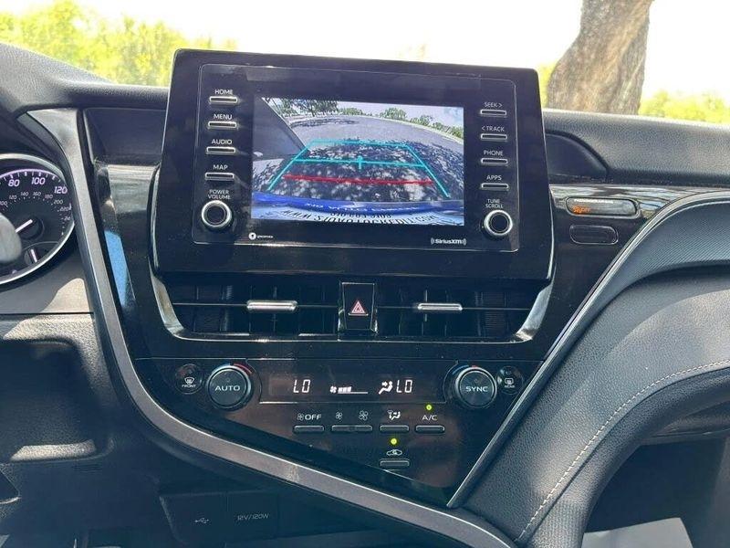 Toyota Camry  2024