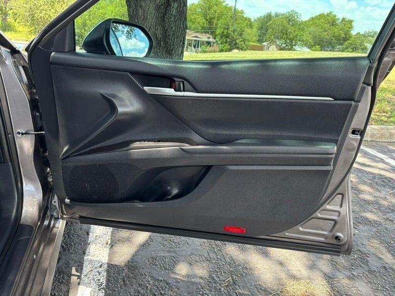 Toyota Camry  2024