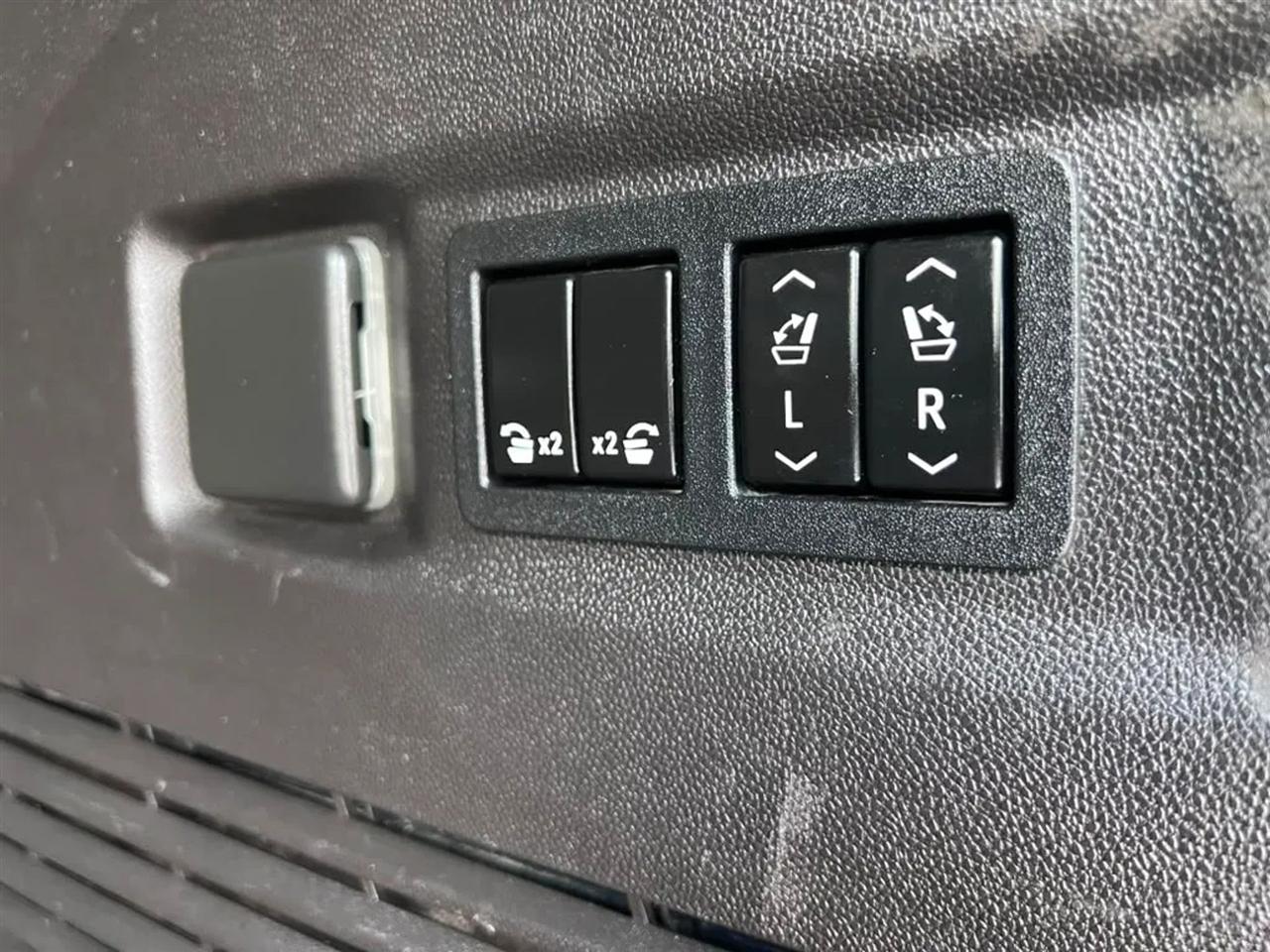 Chevrolet Tahoe  2021