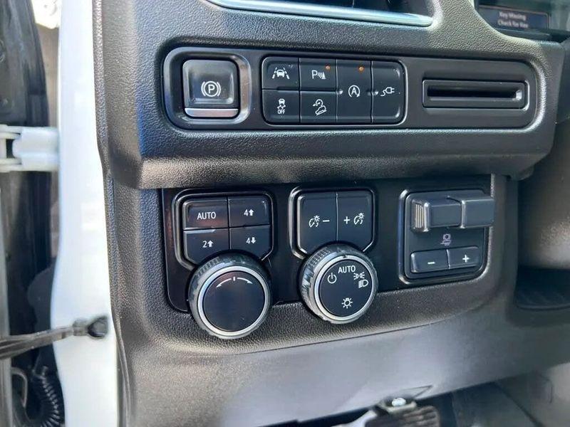 Chevrolet Tahoe  2021