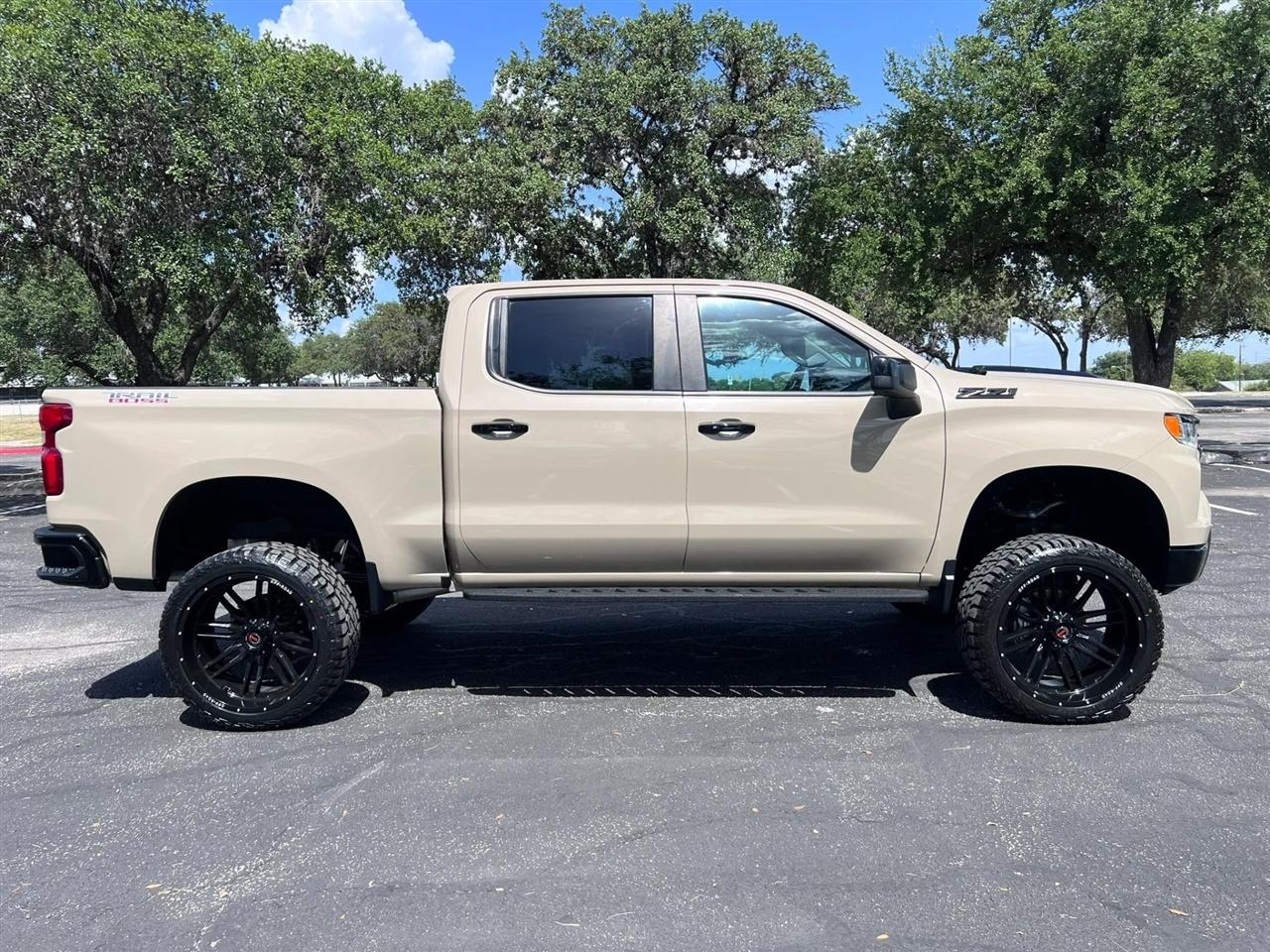 Chevrolet Silverado 1500  2023