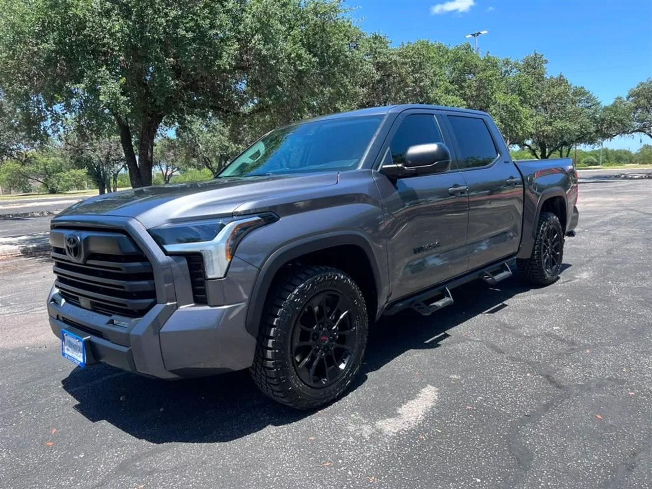 Toyota Tundra  2023