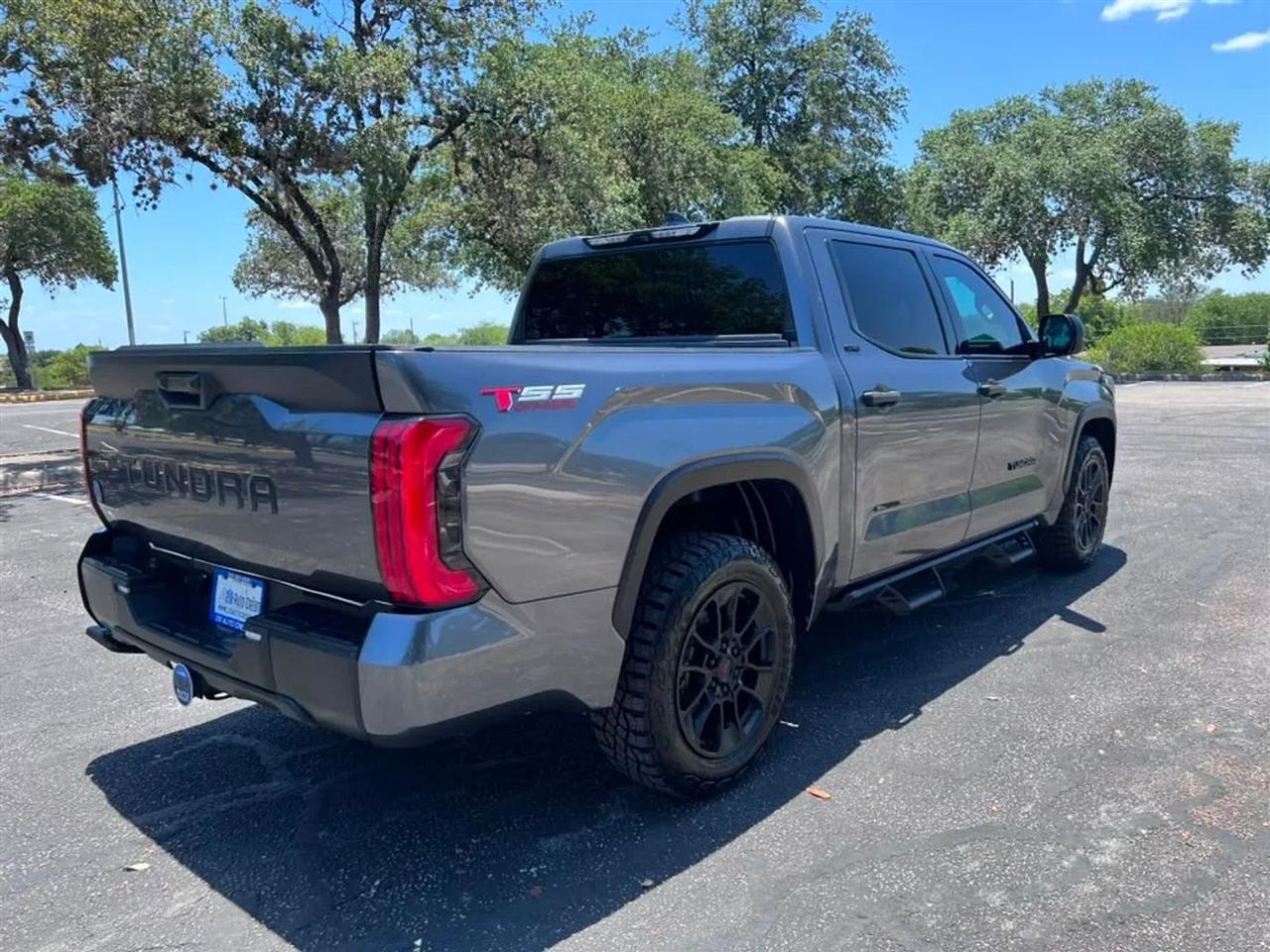 Toyota Tundra  2023