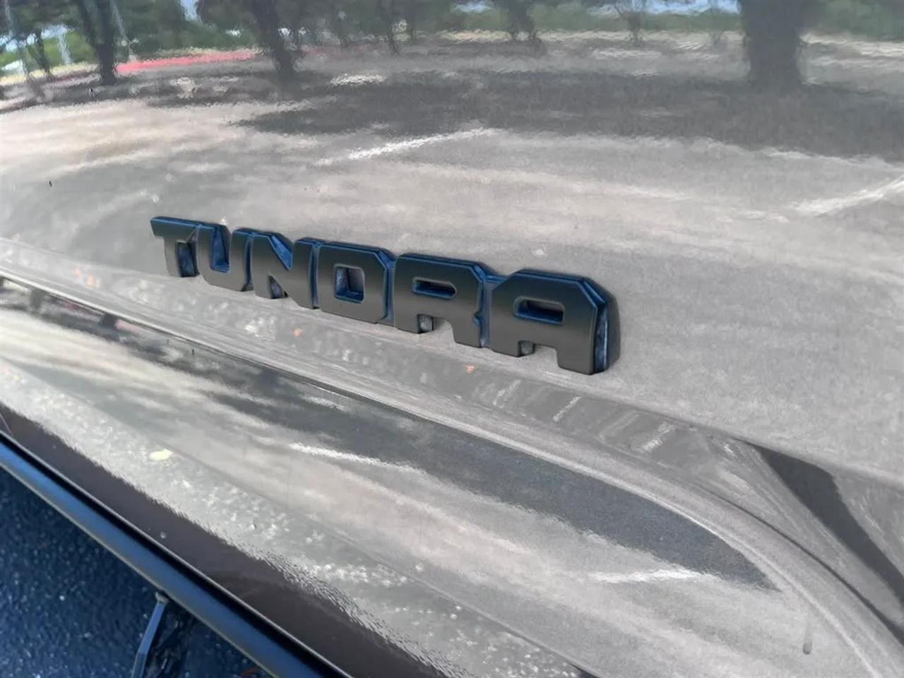 Toyota Tundra  2023