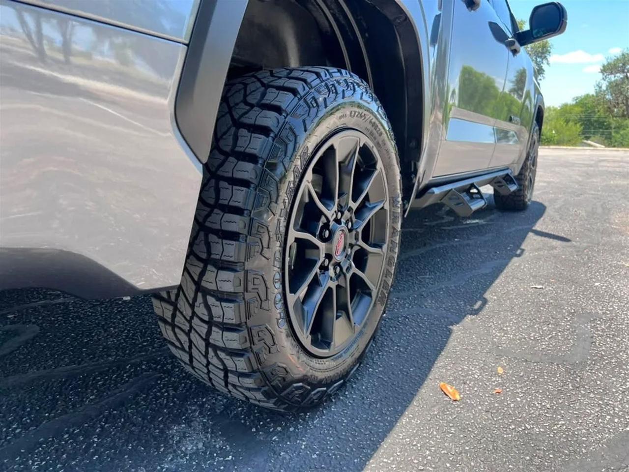 Toyota Tundra  2023