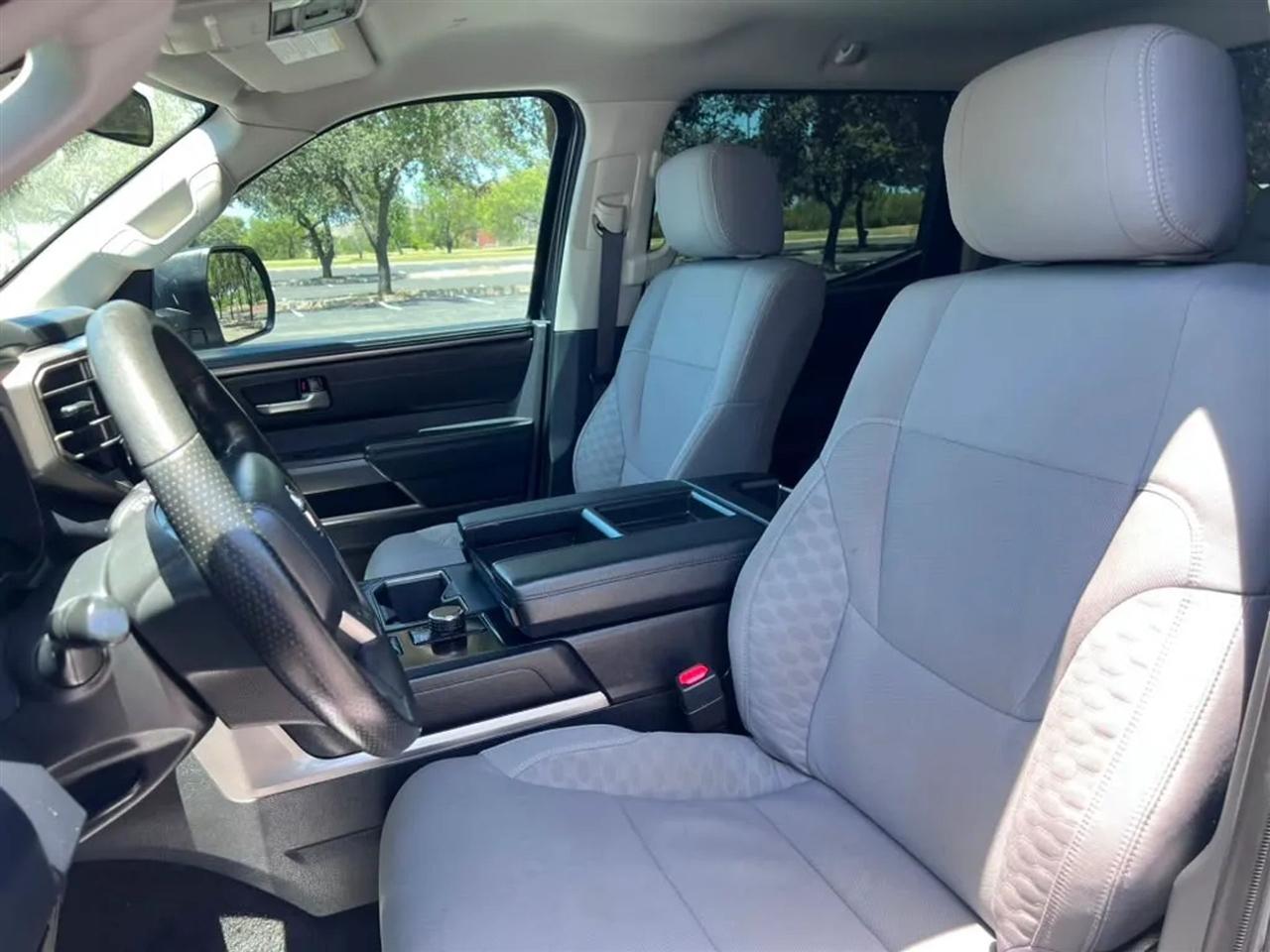 Toyota Tundra  2023
